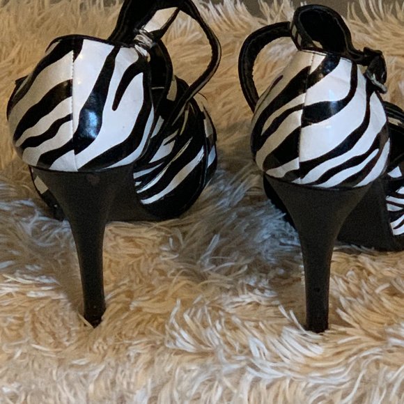 Take a Walk on the Wild Side Zebra Stilletos - Picture 3 of 8